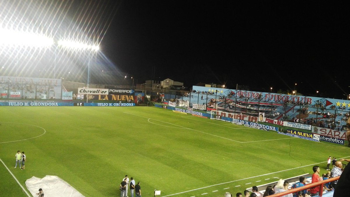 RiverLPM's tweet photo. Todo listo para River-Arsenal. El Grondona ̶e̶x̶p̶l̶o̶t̶a̶  en la previa. http://t.co/RmFnyVnUlh