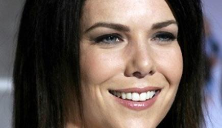 Wishing Lauren Graham ( a very Happy 48th Birthday! 