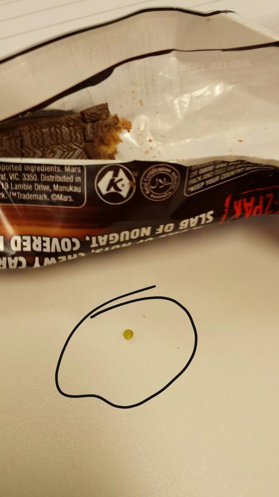 helloodavo's tweet image. Just really hurt my teeth on this beats pearl in on of your @SNICKERS