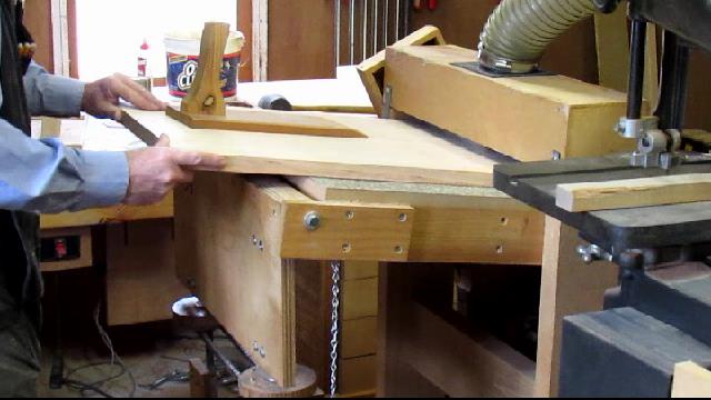 davidboeff's tweet image. Cherry Oxbow Chest - Making the Case Body - Step 2 
davidboefffurnituremaker.blogspot.com/2015/03/cherry…