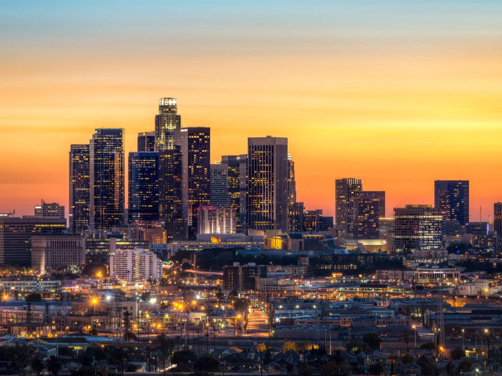 LAPDStoecklein's tweet photo. TY, #NewYork for the #Sunrise. #DTLA putting it away with the #Sunset. #EastCoast #WestCoast #OneCoast #MyDayinLA http://t.co/OSMT4o9Fky