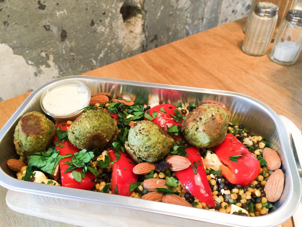 ODLeidingstraat's tweet photo. Deze week huisgemaakte falafel met parelcouscous! Benieuwd naar de andere 2 maaltijden? Check Facebook! http://t.co/pMLjn9iFJQ