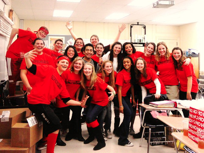 bridget_murfee's tweet photo. You'll never find a happier group of students that Tuxedo High Schoolers #SaveTuxedo #TwoCommunitiesOneSchool 🔴⚫️🔴⚫️ http://t.co/pegdZaDJi7