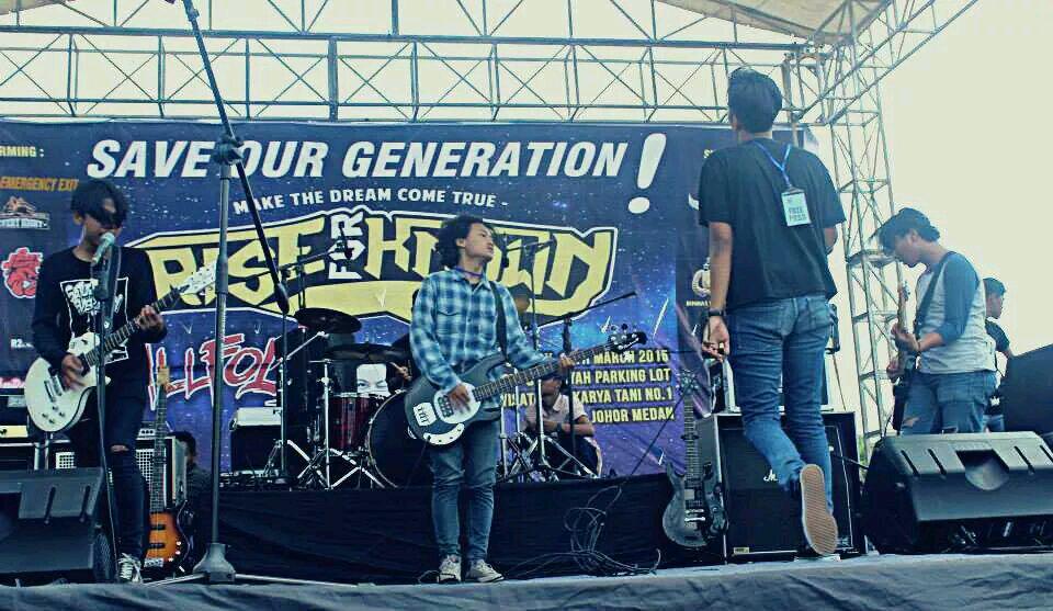 New formation!!!asy-syafiah keren sampai jumpa di stage selanjutnya ;)
