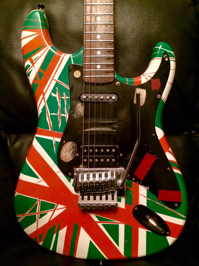  Beannachtaí na Féile Pádraig!  (And happy birthday Scott Gorham) 