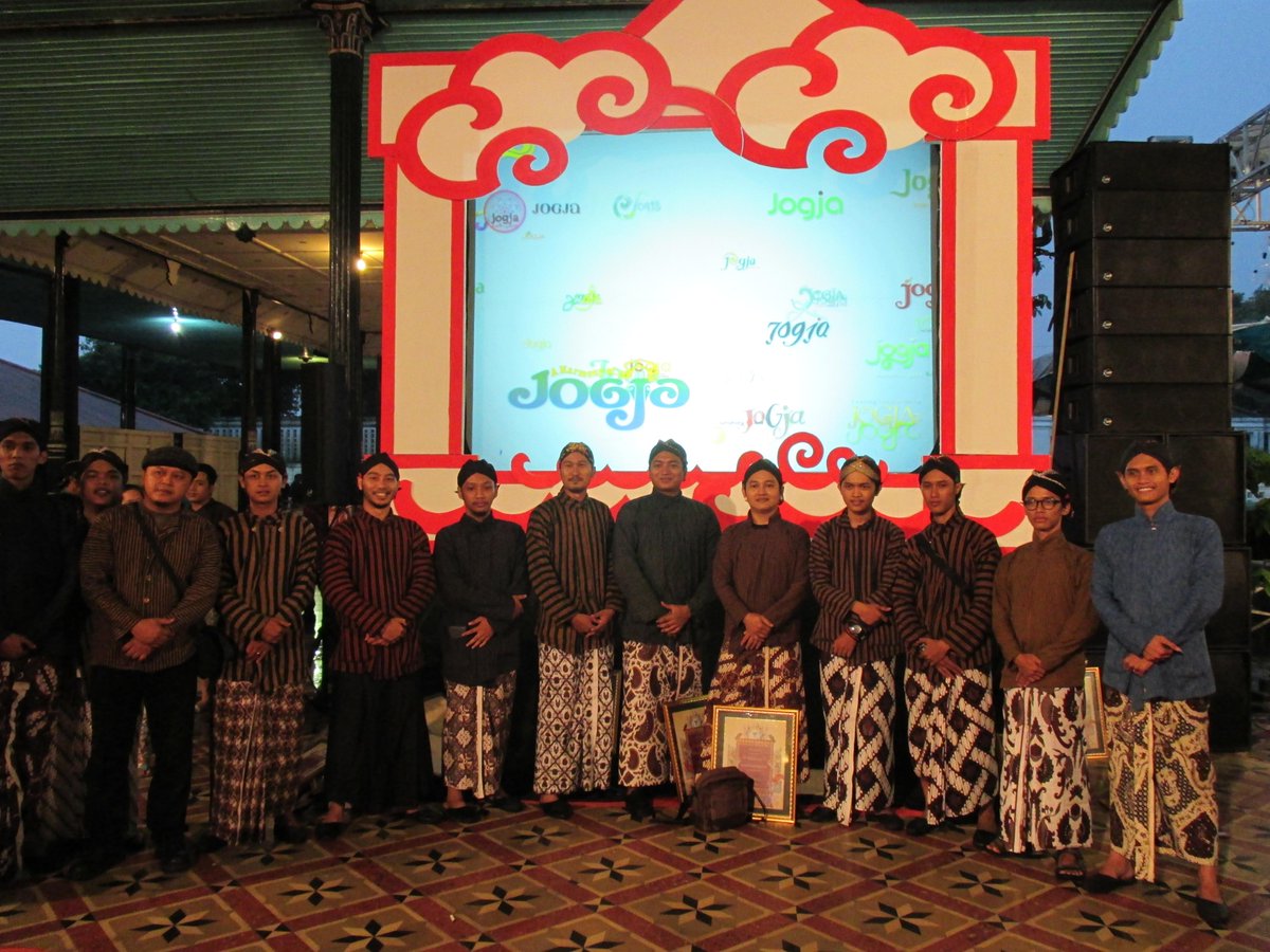 cekaevans's tweet photo. #jogjaistimewa http://t.co/r7eqq1dLS0