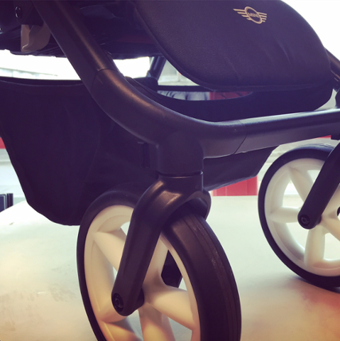 And what about the very cool white rims on the Easywalker MINI stroller...