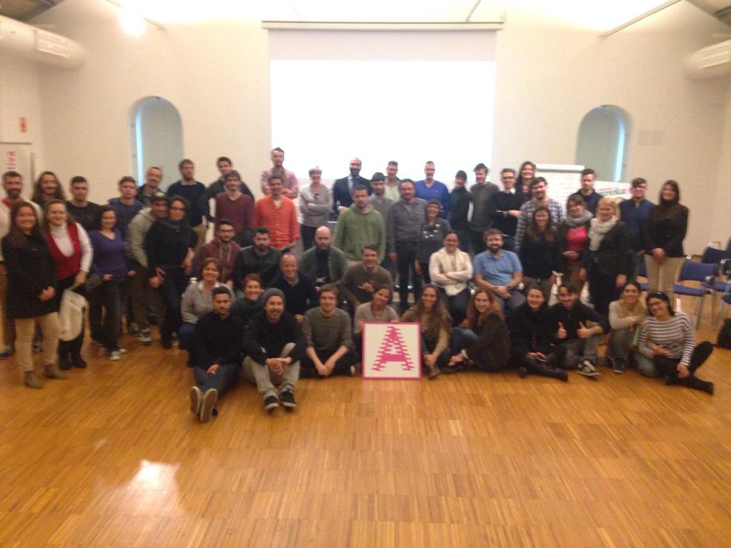 PalmaActiva's tweet photo. Ayer inicio formación concurso #EurekaPA con @cubain Empieza el reto! #emprendedores http://t.co/MPrhPQUqt4