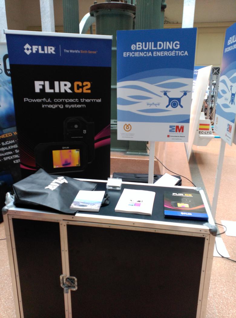 Ebuilding_es's tweet photo. Acércate por nuestro stand #CongresoDrones para conocer la cámara Termográfica Flir Tau2 con sistema #ThermalCapture http://t.co/1eJMY7DLPQ