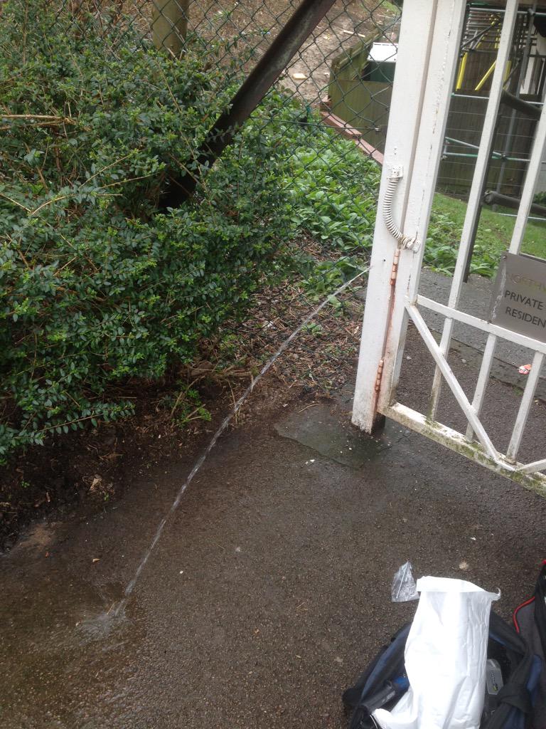 combined_locks's tweet photo. I'm remember a towel next time I'm drilling a gate post http://t.co/VrOYqGOlBF