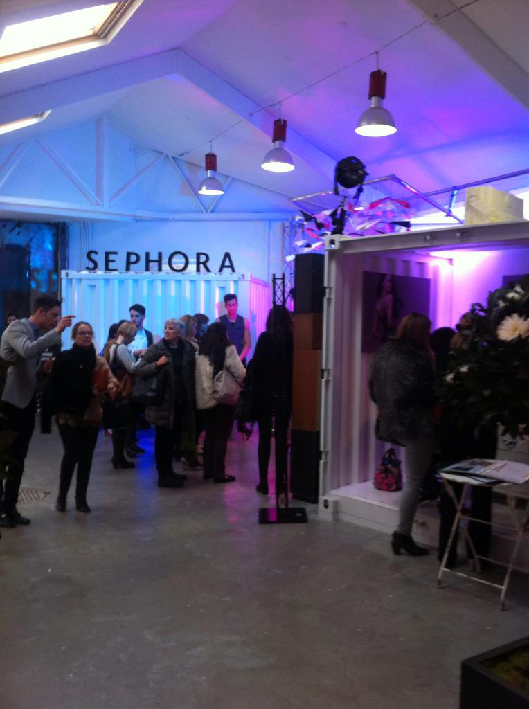 esmoquinroom's tweet photo. Impresionado con las novedades de #SephoraPressDay #sephorabeautytogo http://t.co/serSVkgJ2x
