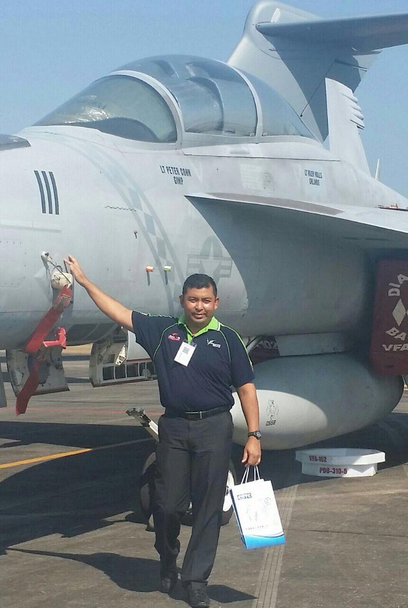CEO_EISB's tweet photo. Visiting LIMA '15 at Langkawi Island #LIMA15 http://t.co/xoktFpNJ03