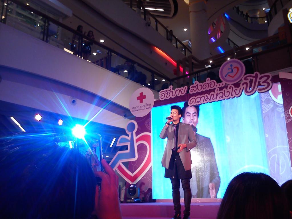 KnomjeenH's tweet image. เผลอรักหมดใจ
#easybus