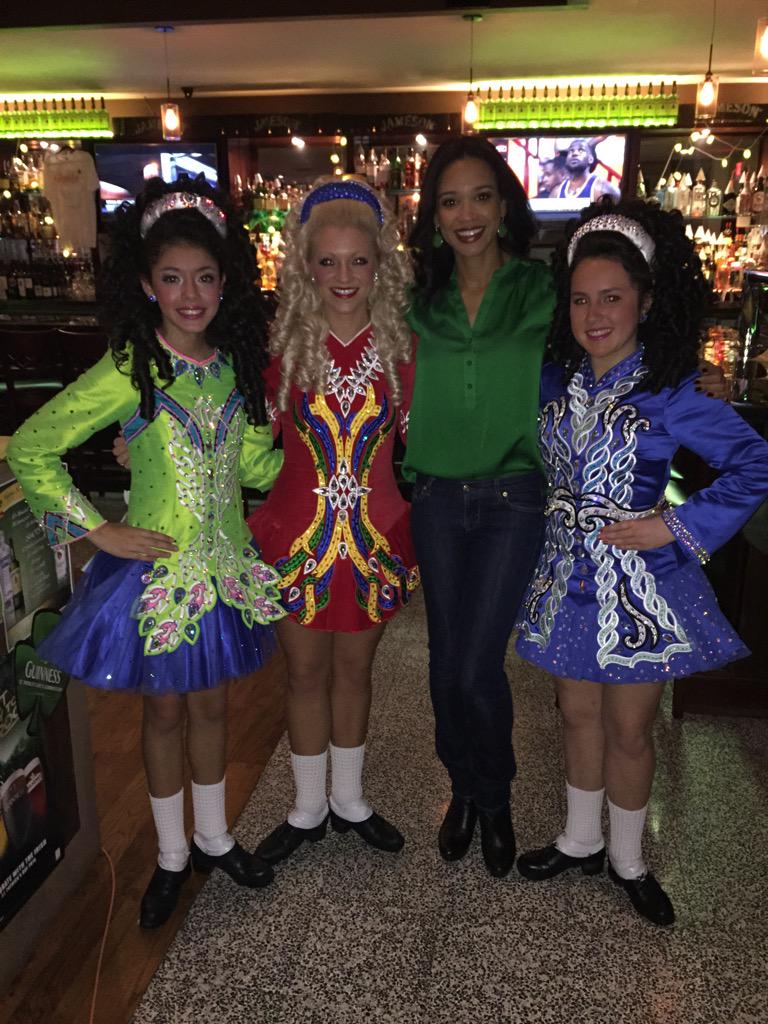 Happy St. Patrick's Day!  This lass is already celebrating with <a href="/TheGorgeousGael/">The Gorgeous Gael</a> @MairtinMusic  <a href="/owenbarrington/">Owen Barrington</a>