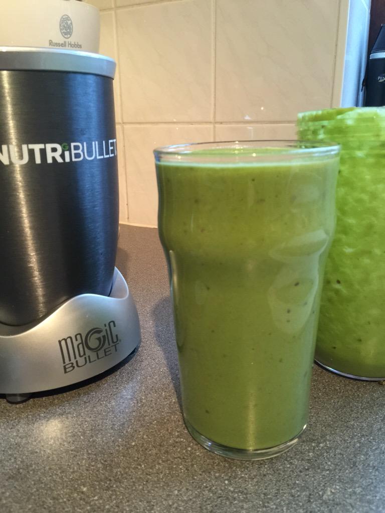 geoffgcheshire's tweet photo. Morning all, time for @thenutribullet #EnergyElixir #springgreens #banana #redgrapes #pear #walnuts #water #healthy 😀 http://t.co/Ba8PN7jKKb