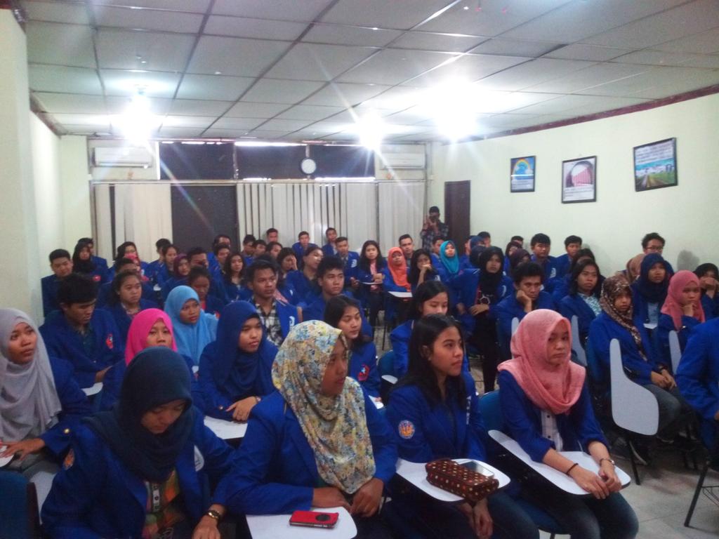 BLM_AKATHAMRIN's tweet photo. Pelantikan BEM 2015/2016 http://t.co/WtlUOIYw03