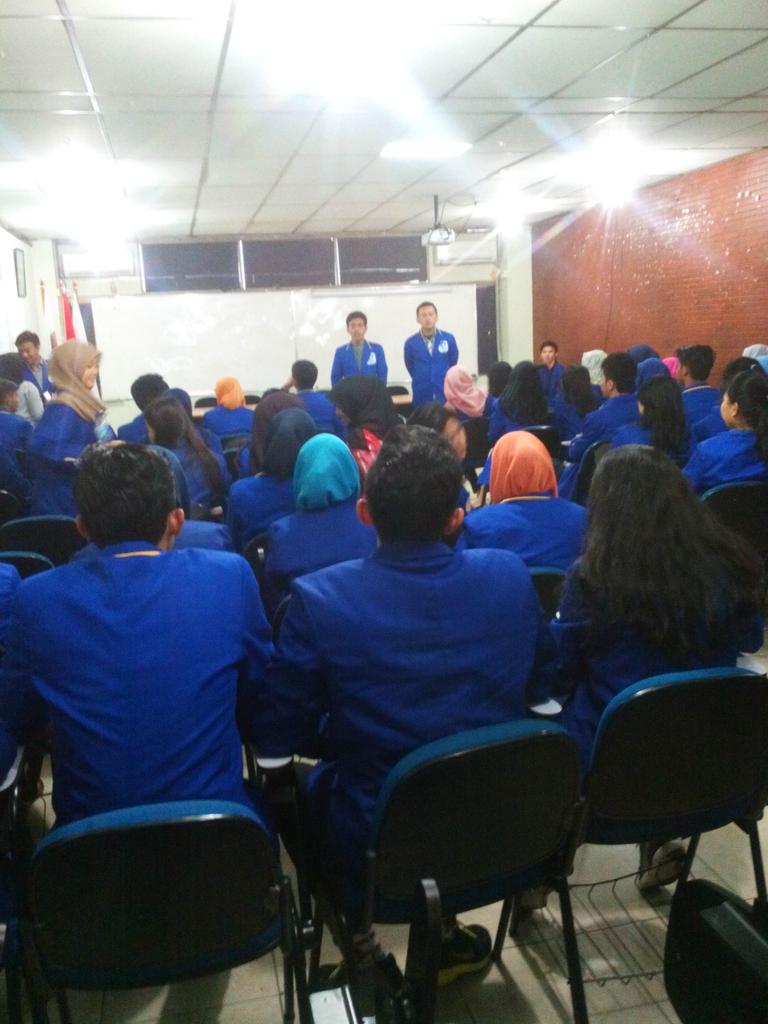 BLM_AKATHAMRIN's tweet photo. Pelantikan BEM 2015/2016 http://t.co/WtlUOIYw03