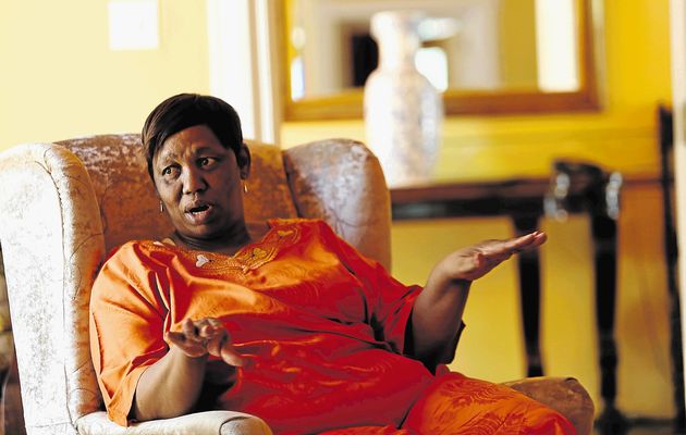 SundayTimesZA's tweet photo. Teachers must take pupils' tests http://t.co/Gm8xliT6pH http://t.co/ydadXdqc0T