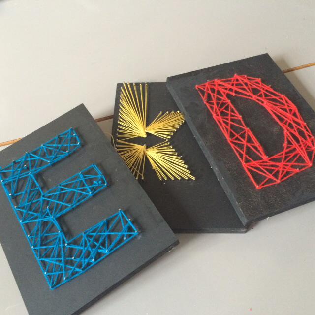 TBAPCraft's tweet photo. Taking it back to the 70's @LAPA with these fab string art creations! http://t.co/l8sDY1LMqC