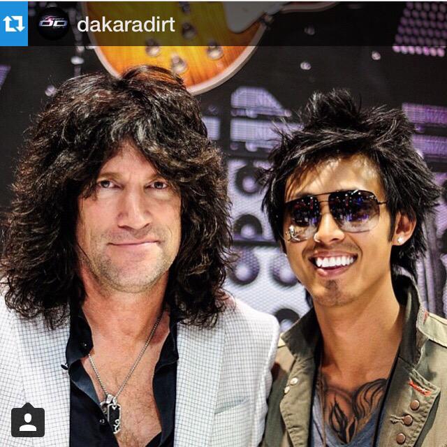 dakaradirt's tweet photo. Tommy Thayer & Mick Brandon hanging out promoting @HughesKettnerSA 's #triamp ! #mickbrandon #kiss #dakaradirt http://t.co/C4iPGlXpGL