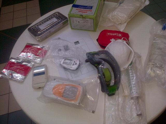 MSF_SAdonors's tweet photo. Want to know how these #medicalitems are used? Find out from the team at #RiversideMall this week! #MSFMpumalangatour http://t.co/vU37hc74A7