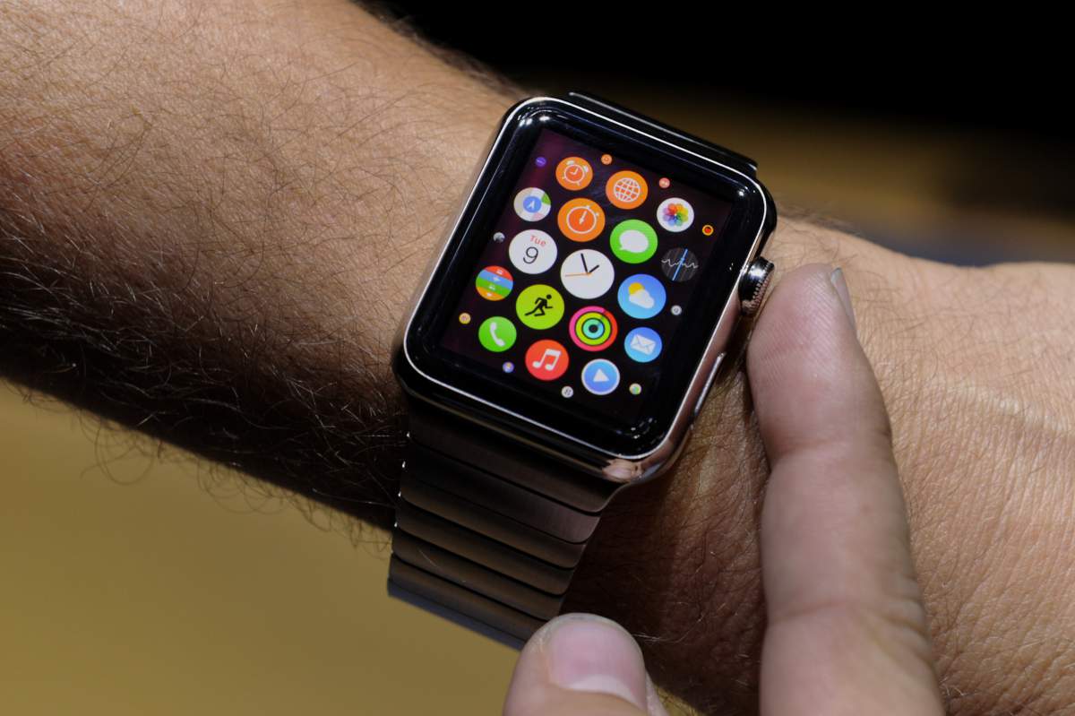 TIME's tweet image. This could be the coolest Apple Watch app yet ti.me/1ElWjpq Photo: Bloomberg via Getty Images