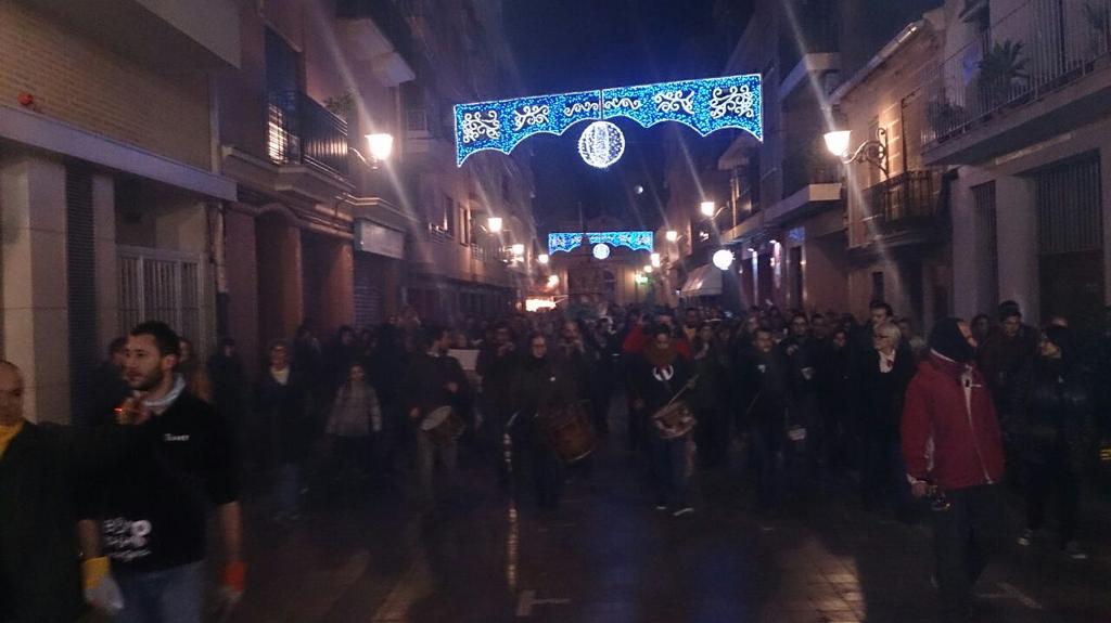 CS_Terra's tweet photo. Impressionant fi de festa anit! Gràcies infinites per haver fet tan especial la #FallaDelTerra, gent. #Inoblidable http://t.co/yYVEBW4N39