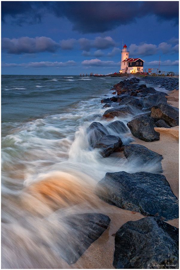 NLTourismcom's tweet photo. Lighthouse in Marken #Netherlands http://t.co/8X6207KUge