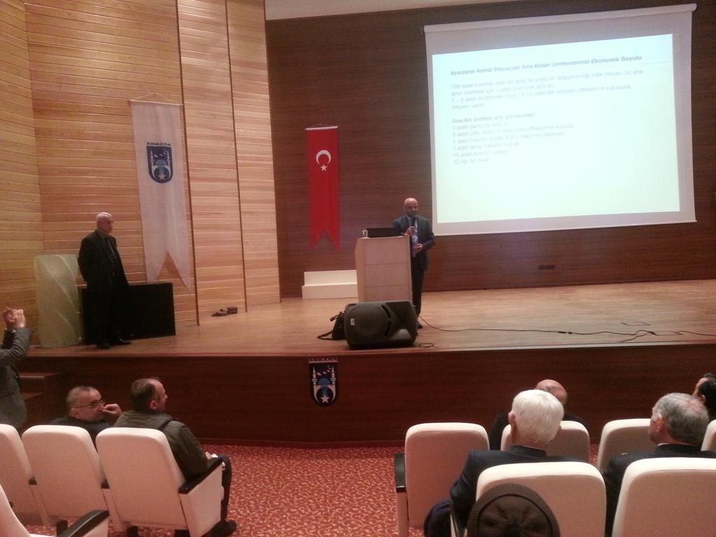gozdegursoyy's tweet photo. ABB KIRSAL KALKINMA HZMTLRI DAIRESI BSK.SN @ozgureguven  KATILIMYLA  ARICILIK SEMINERI @06melihgokcek @Lokman_Erturk http://t.co/SpC23MkrdN