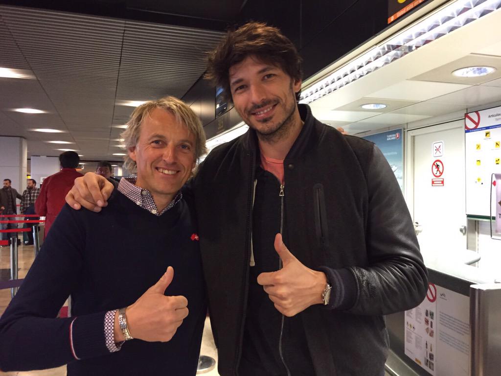 andresvelencoso's tweet photo. Siiiiii... De camino a Vietnam con @JesusCalleja !!!! 😱 http://t.co/495m2PykQS