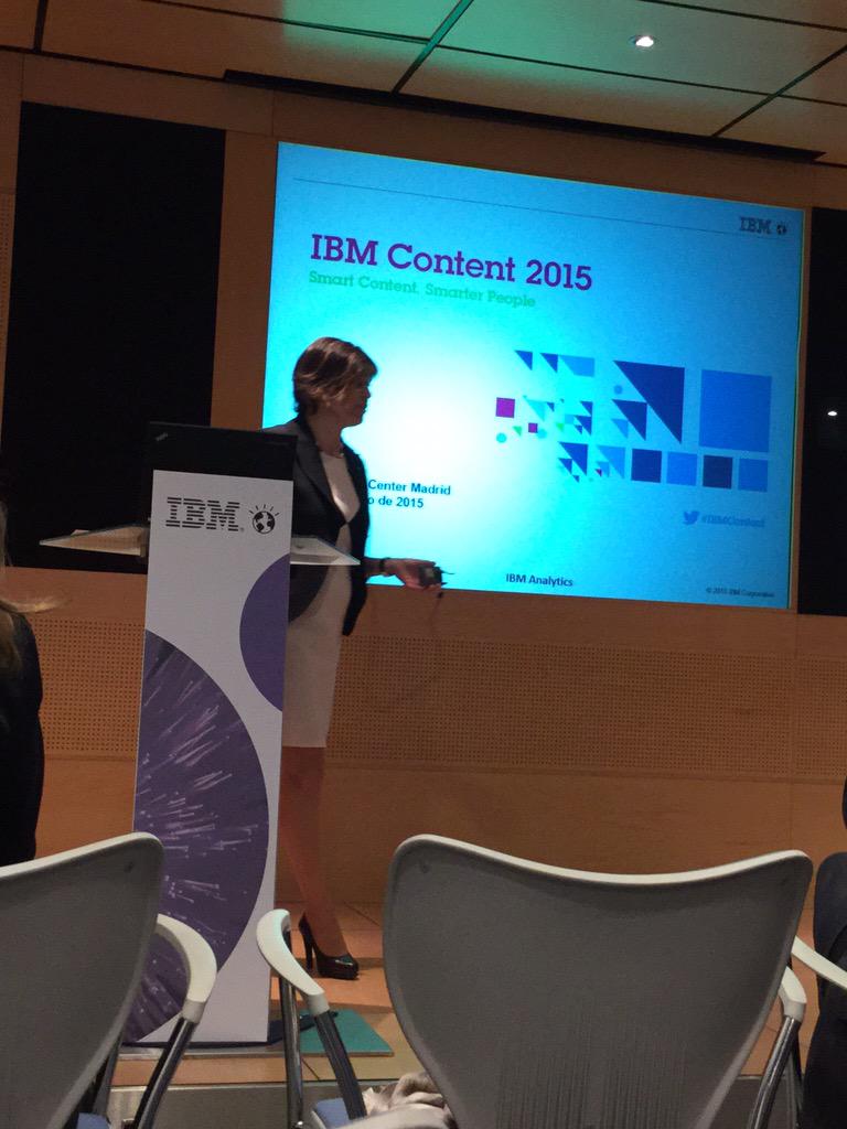 HCasalsMendez's tweet image. #IBMContent Comienza el evento con Lucia