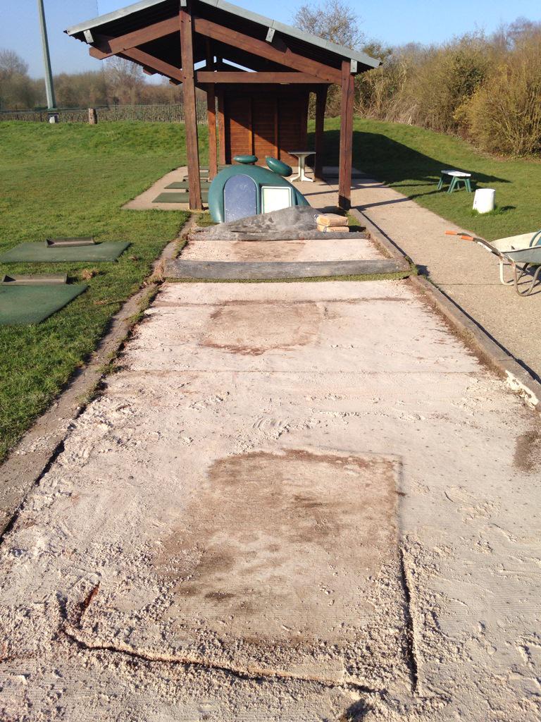 NGFFeucherolles's tweet photo. Début des travaux d amélioration du practice de Feucherolles #golf #golfcourse #practice #ngfgolf #Paris http://t.co/zkyjKXhS7p