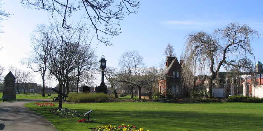 TNLComFund's tweet image. Research from @heritagelottery reveals UK’s heritage helps make us happier! ow.ly/KqCzP #20years12places