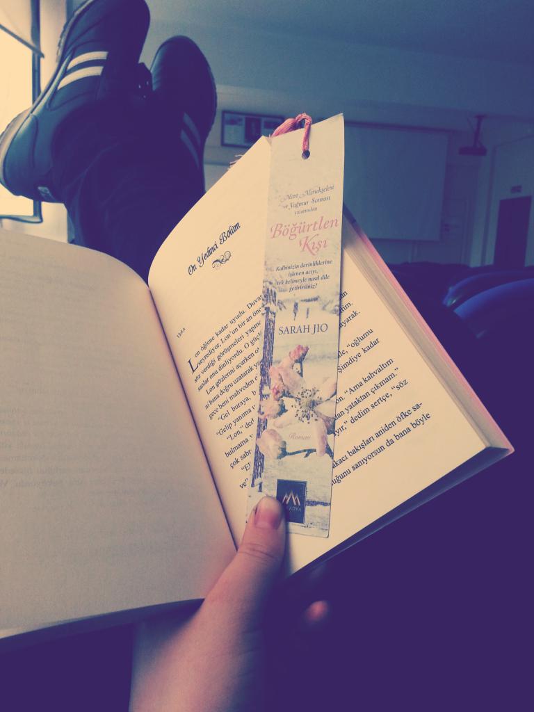 En rahat kitap okuma tarzı :D