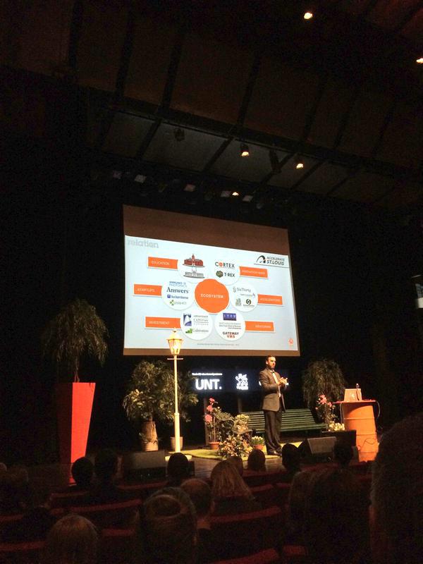 AaronPerlut's tweet photo. Just wrapped up. Amazing experience and honor keynoting here at RelationsDagen.se #reldag15 http://t.co/0C8p5ZhoIL