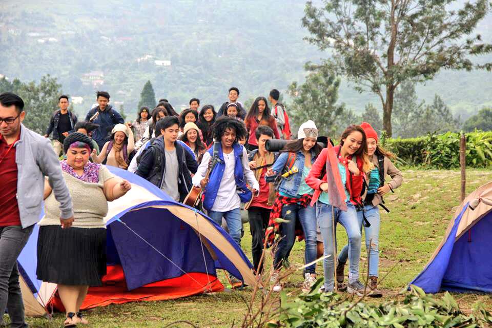 cassandrasleee's tweet photo. #RainTheSeriesSCTV is about Fun..Betapa indahnya masa Remaja..@elovii_id @RandyMartin98 @amelcarlaoffc @Endy_ganteng http://t.co/Jwsbjhov8u