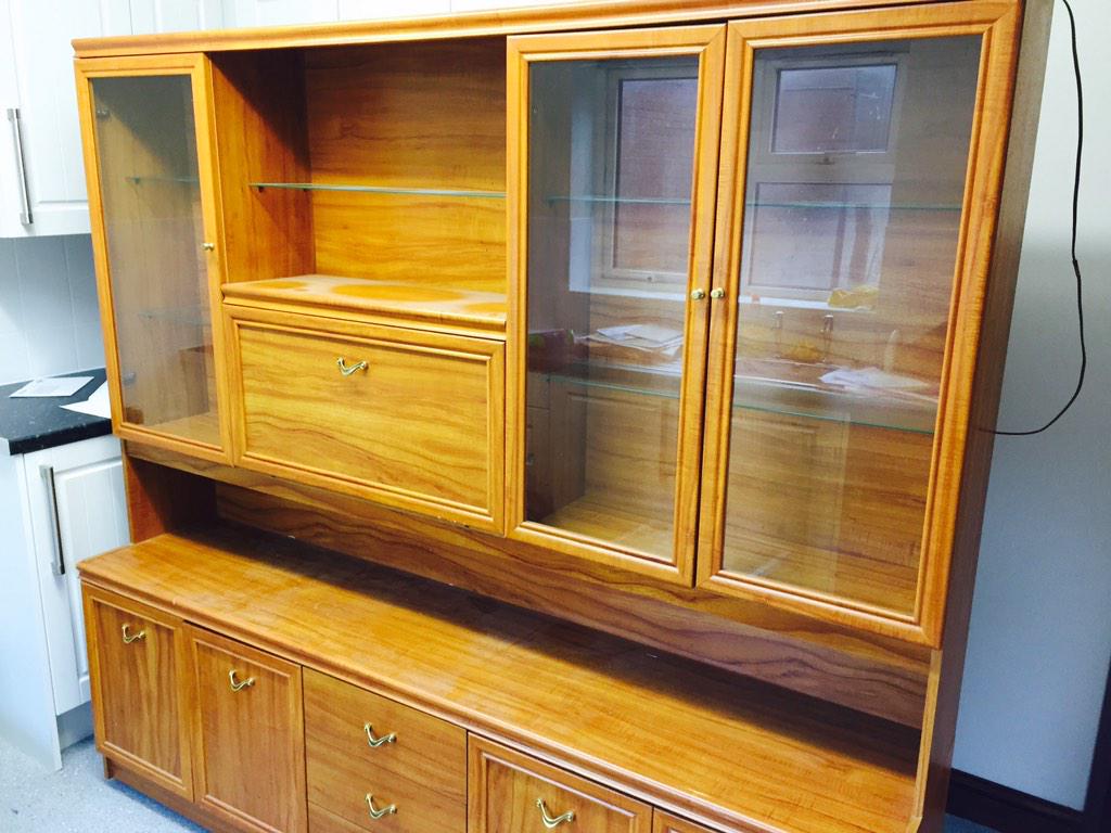 Anyone want this 7ft wall unit? Got to be gone today. Free of charge! <a href="/wrexham/">Wrexham.com</a> pleaseRT