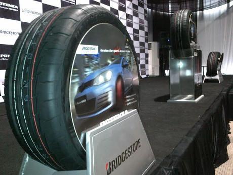 KartuNano's tweet photo. Rupiah Melemah, Bridgestone Tahan Harga http://t.co/sq1901EhxF http://t.co/17h8K86z1O