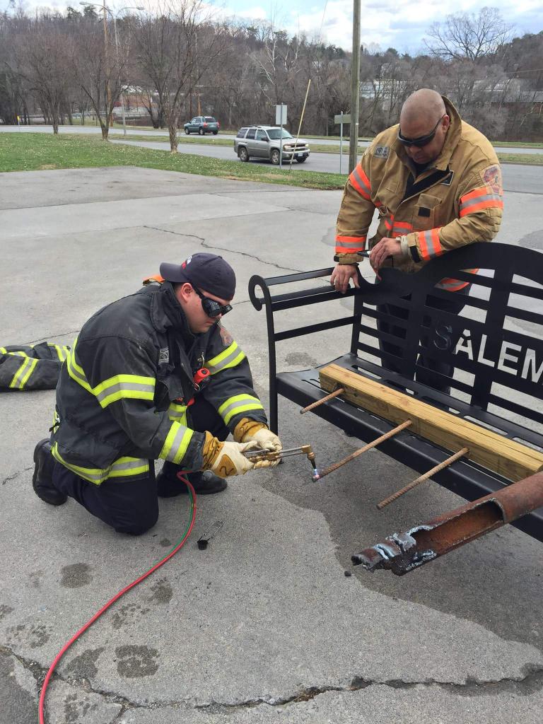 Big33Mike's tweet image. Torch work Tuesday at the @SFD2House.   #torchworktuesday