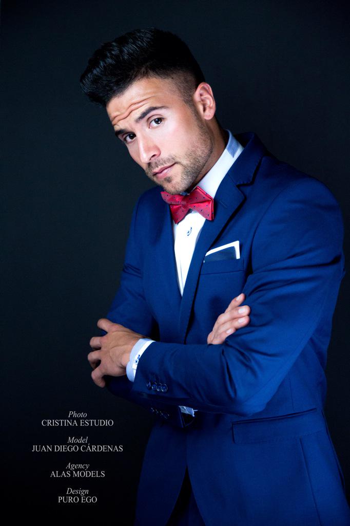puroegohuelva's tweet photo. Traje Joven Solapa recta 99,99€ +Camisa+Corbata TODO por 119,9@€ en @PuroEGO #huelva http://t.co/7q0v429PIH