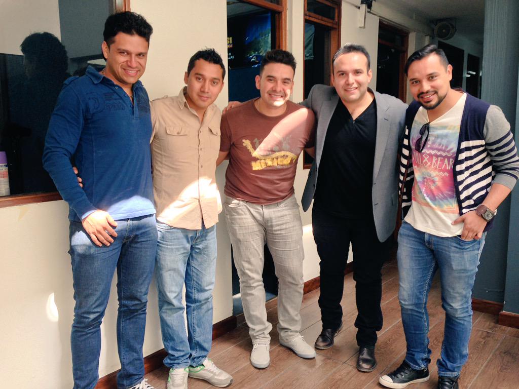 Aquí con la banda guatemalteca "Los Jejenes Invisibles", quienes vinieron a presentar su sencillo #NuestroAmor.