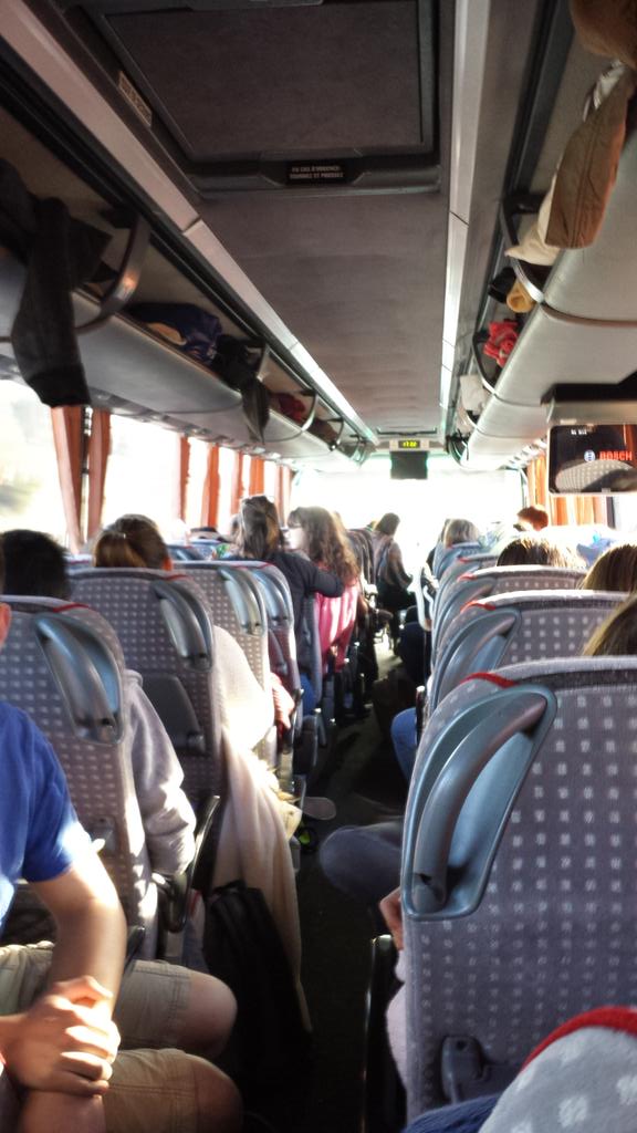 So_Mathou610's tweet photo. Vamos a Valencia 😀😙 #JcEsp15 http://t.co/nB3EYt3WeE