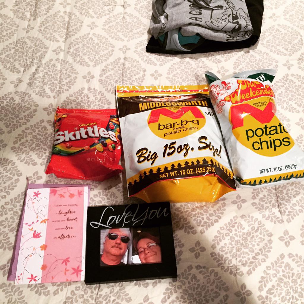 magelbs's tweet photo. Care packages from home are the best http://t.co/beaFn4j5KQ