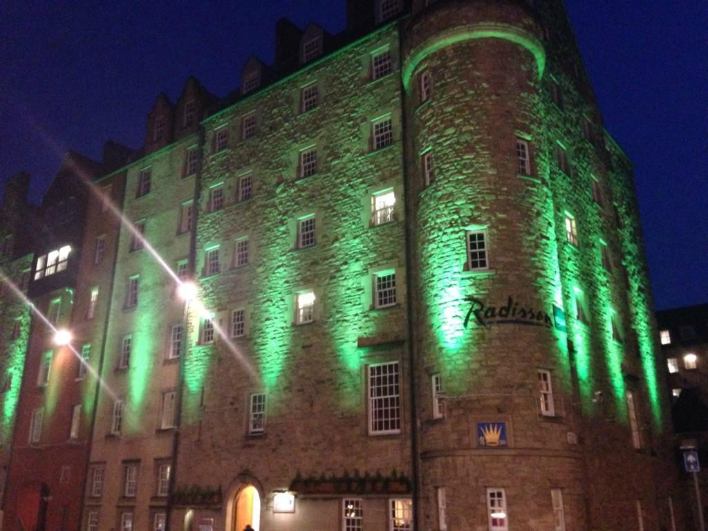 ConciergeEDI's tweet photo. Beannachtaí na Féile Pádraig oraibh. To all our Irish friends out there. #Radissongreen #StPatricksDay http://t.co/tj8TBL5YYv