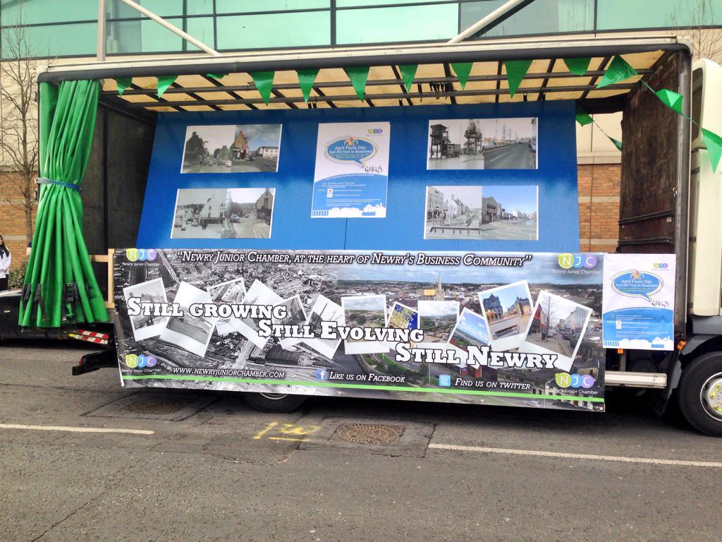 NewryJC's tweet photo. Getting ready to go for the St Patricks Day Parade in #Newry! #HelloNewry http://t.co/6ORGY7dZcs