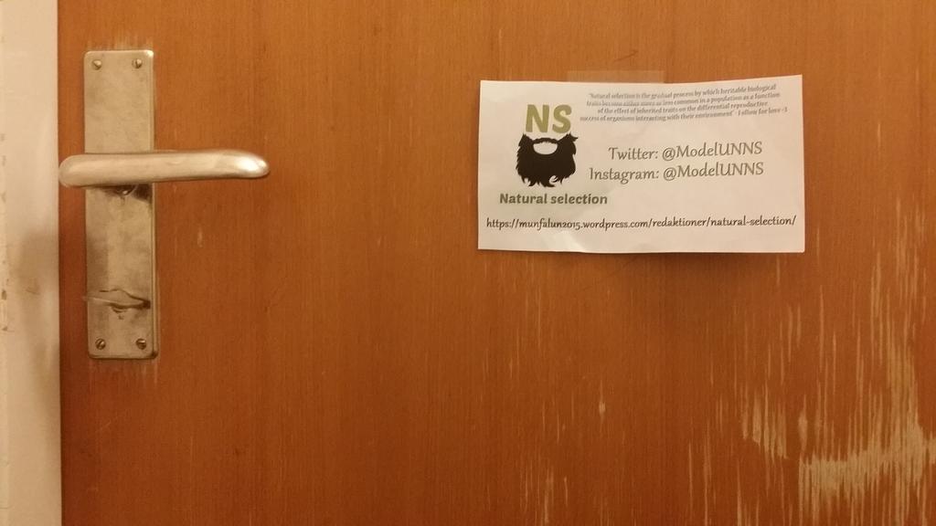 modelunns's tweet photo. Found this in one of the toilets in the headquarter of MUN 2015, nice to see that we got dedicated and smart fans:):) http://t.co/Fcu0VBhZYV
