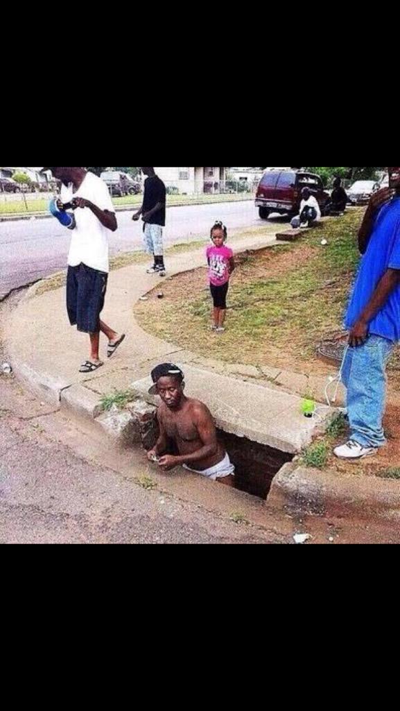 Nick__Geez97's tweet image. When you make a tunnel from school to home