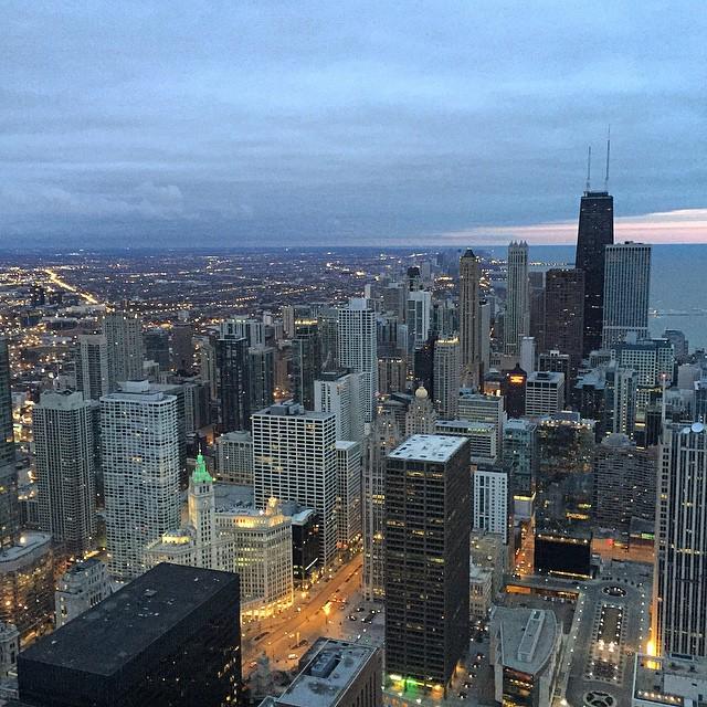 ChiPhotos's tweet photo. Rise and shine, Chicago. #newday #chicagojpg #chitecture #chicagogram #chigram #wu_chicago #edelman #edelviews #ede… http://t.co/cgpQkcwOBW
