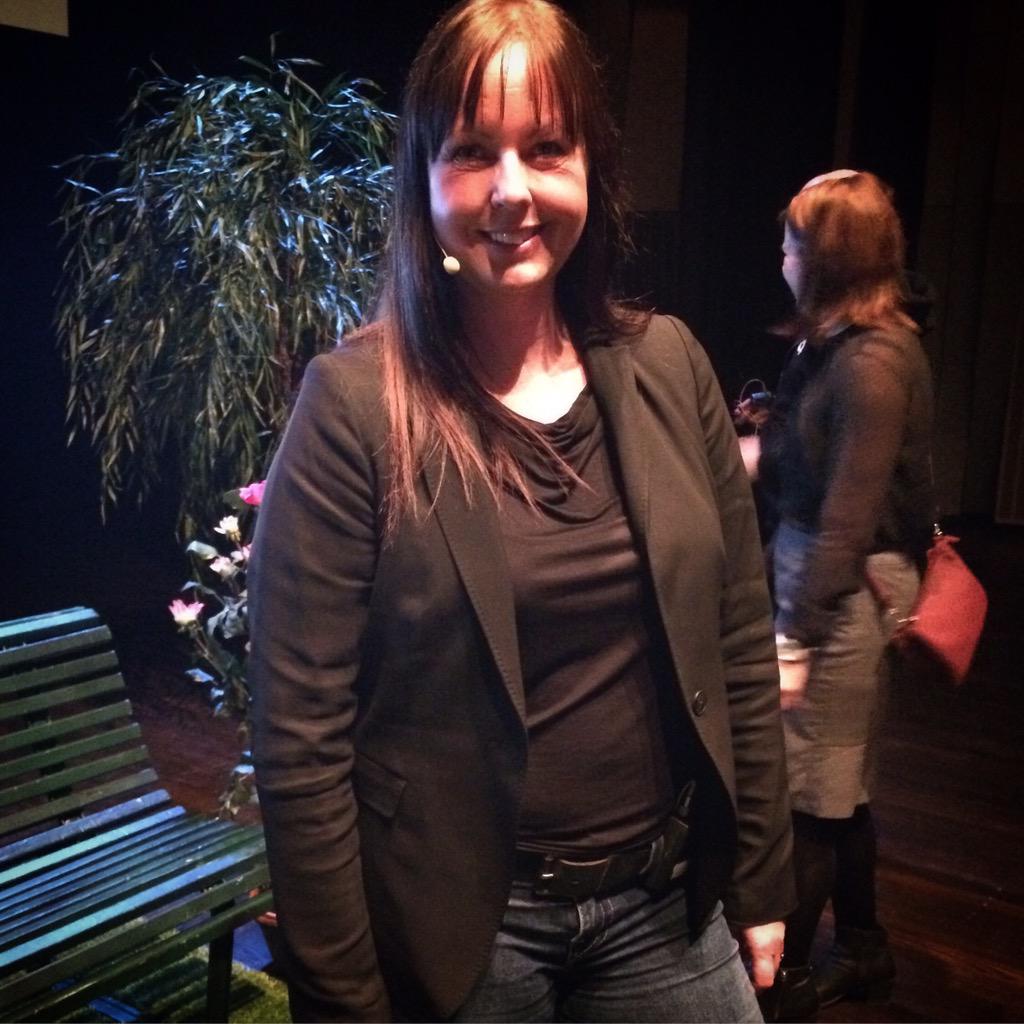 relationuppsala's tweet photo. Charlotta Mellander redo att möta publiken på #reldag15 ! http://t.co/bYZZGYcK3e
