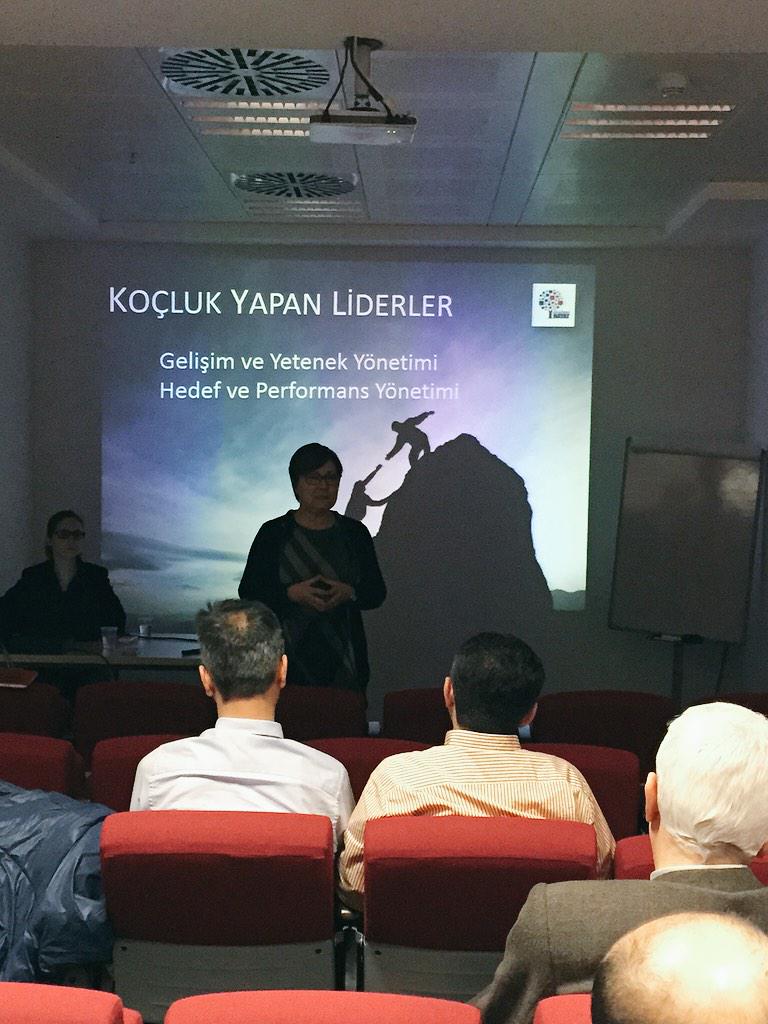 AcademyHayat's tweet photo. Liderlerimizle Yetenek Yönetimi'ni konuşuyoruz. http://t.co/qJYUuLwuUI